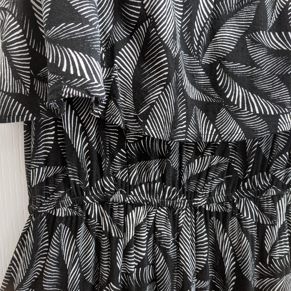 Merona Maxi Dress with Black and White Leaf - Picture 2 of 7